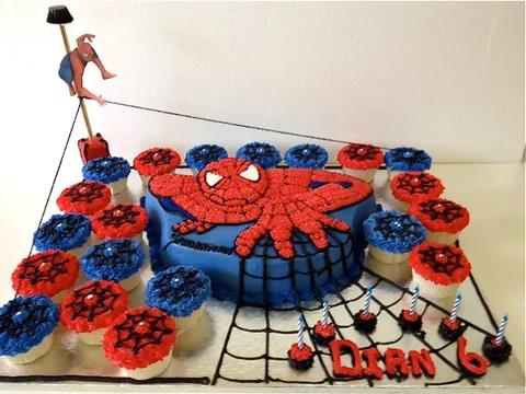 Spiderman with Cupcakes