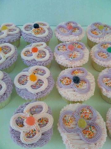 Icing Flower Cupcakes