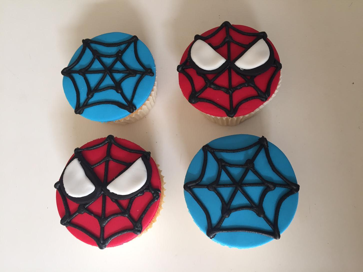 Fondant Spiderman cupcakes