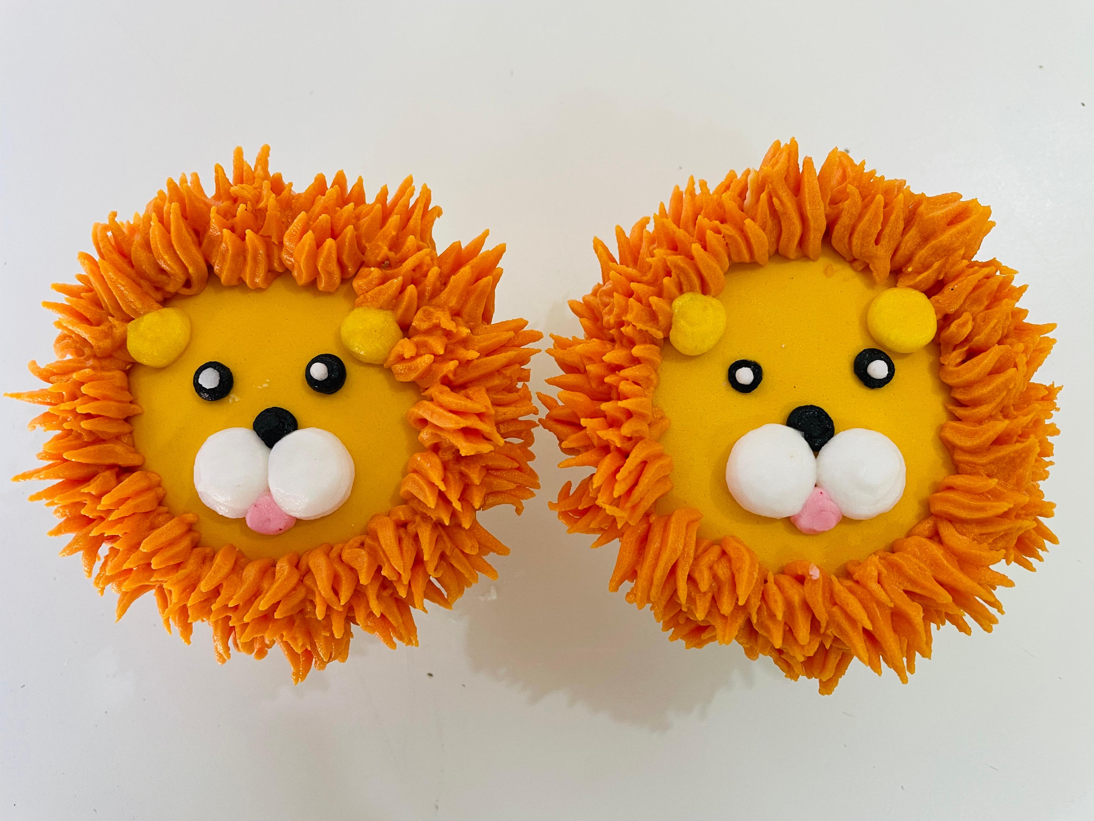 Lion cupcakes